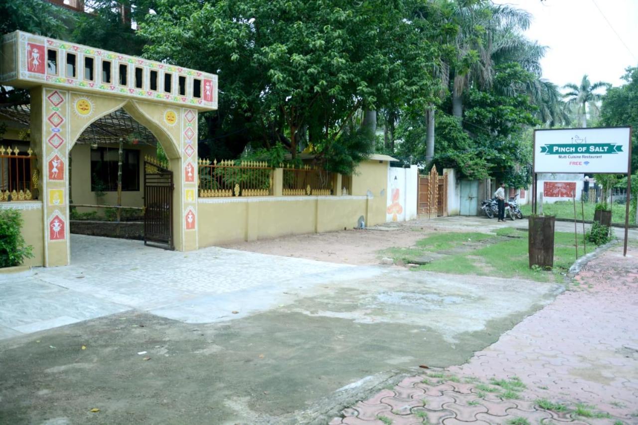 Khajurāho Priyanka Resort المظهر الخارجي الصورة